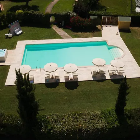 Le Colombaie Country 4* Понсакко