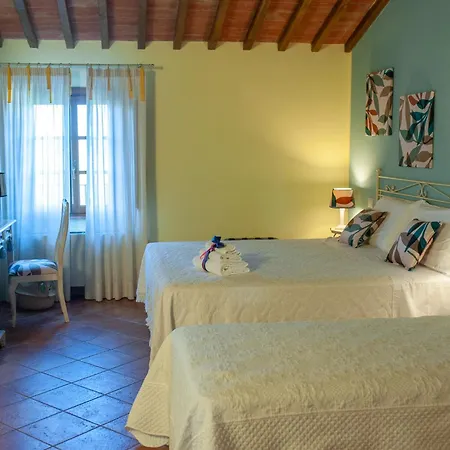 Le Colombaie Country 4* Понсакко