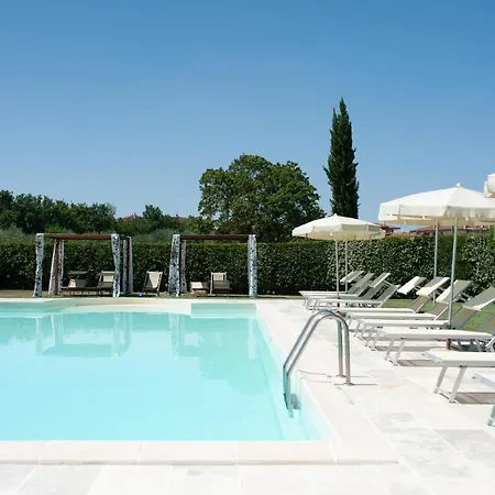 Le Colombaie Country 4* Понсакко